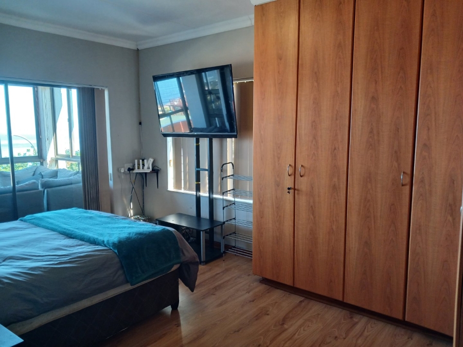 4 Bedroom Property for Sale in Dana Bay Western Cape
